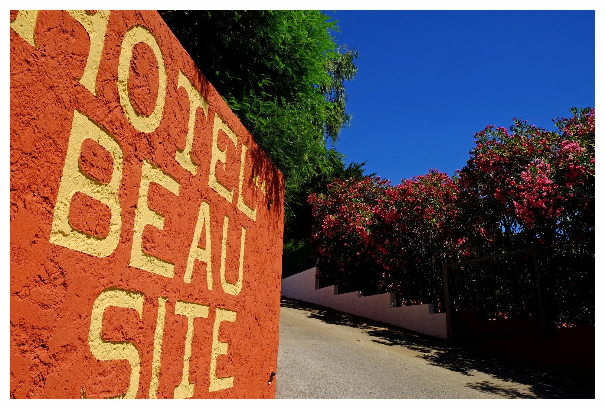 Hôtel Beau Site Le Lavandou Exterior foto